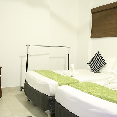 281 Kandy City Hostel & Rooms Deiyannewela Εξωτερικό φωτογραφία